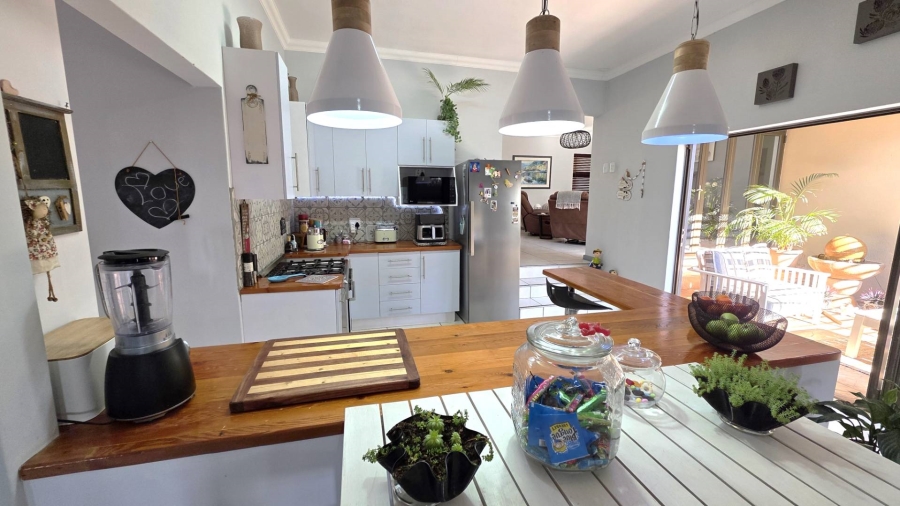 4 Bedroom Property for Sale in Seasons Lifestyle Estate North West
